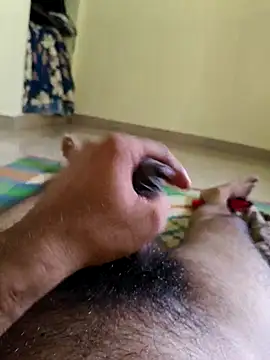 1Horny Boy1 online show from May 29, 5:28 am