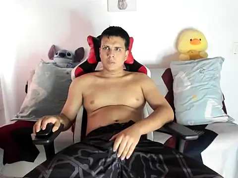 alexerdiego online show from June 13, 2:26 pm