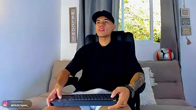 NickCopeer  online show from June 30, 12:50 pm