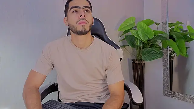 Jadiel Stone online show from July 1, 12:50 pm