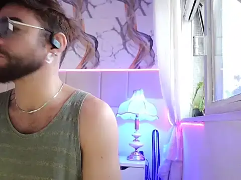 EnricoNetto online show from June 29, 8:31 pm