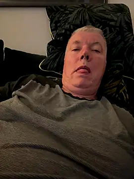 cumboy online show from November 9, 11:42 pm