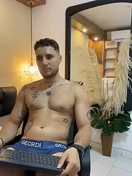 Kiing 001 online show from July 30, 9:14 pm