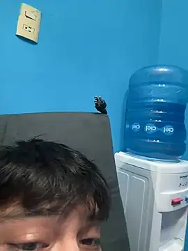 derick 10 online show from August 6, 2:56 pm