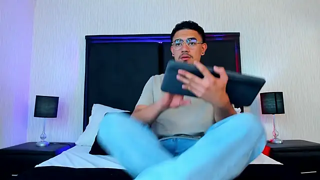 JadenJake online show from July 13, 8:55 pm