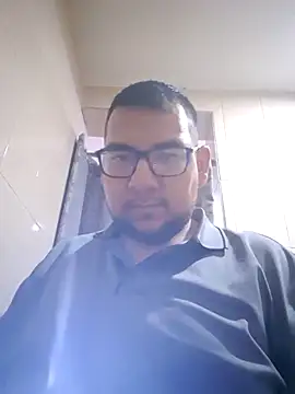 BearHugh94 online show from July 23, 2:09 am