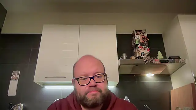 theitalianbear online show from December 19, 5:15 am