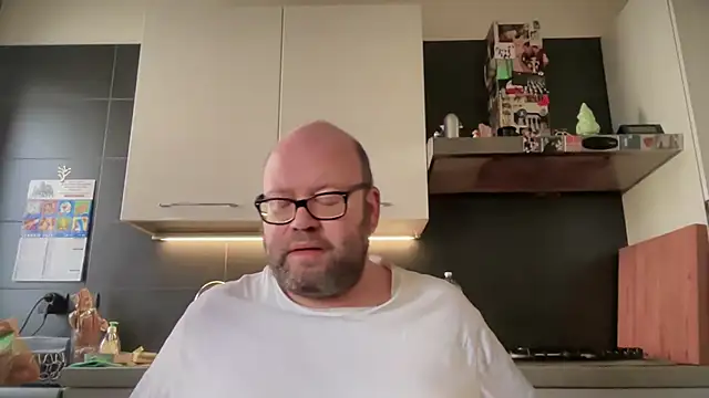 theitalianbear online show from January 16, 2:09 pm