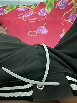 chienllll online show from July 31, 12:37 pm
