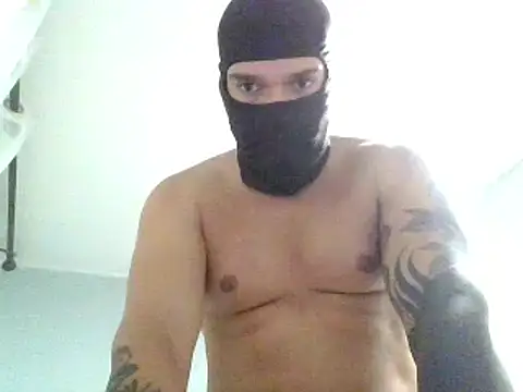AdamQuest online show from July 31, 11:58 pm