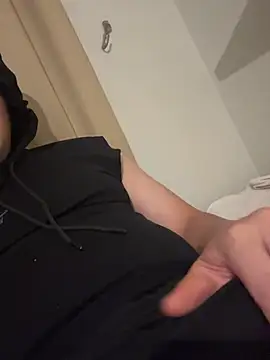 ugurr01 online show from August 1, 9:14 pm