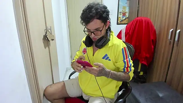 Mrbigcockdanicol10 online show from August 9, 10:43 am