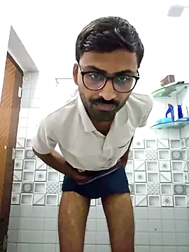 Snapshot of krishna8035 chatting on October 14, 4:52 am krishna8035 online show from October 14, 4:52 am