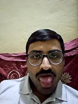 Snapshot of krishna8035 chatting on January 24, 2:08 pm krishna8035 online show from January 24, 2:08 pm