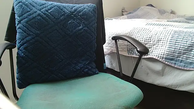 pudding24 online show from March 1, 1:55 pm