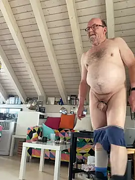 wankcellar online show from June 28, 12:55 pm