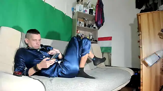 viraglaci18xh online show from November 19, 6:02 am