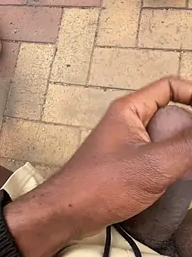 Snapshot of ZeusBlackDick chatting on October 18, 5:34 am ZeusBlackDick online show from October 18, 5:34 am