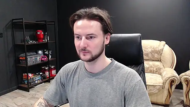 MihasikD online show from February 5, 9:15 am