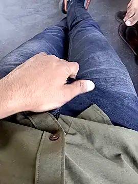 Babyucum4me online show from December 7, 8:11 am