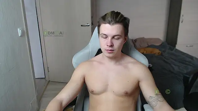 Sunny-Girl1 online show from March 11, 10:40 am