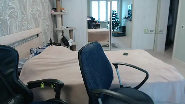 Sunny-Girl1 online show from December 11, 5:44 am