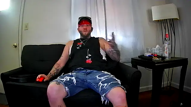 Livingpuddle online show from July 4, 6:55 pm