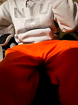 verylargecock online show from January 18, 8:33 pm