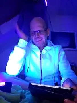 hardcap online show from February 9, 6:12 pm