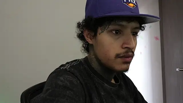 trieone online show from February 13, 4:34 pm