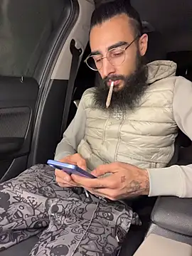 Av0caT online show from December 17, 12:29 am