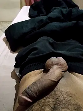 GUJJU GUJARATI online show from February 17, 6:29 pm