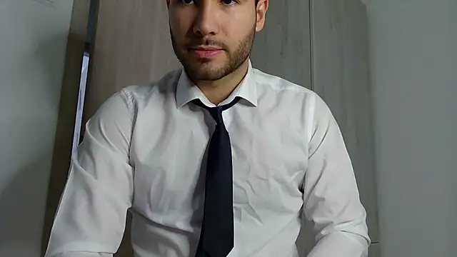 Justynn1 online show from February 11, 6:08 am