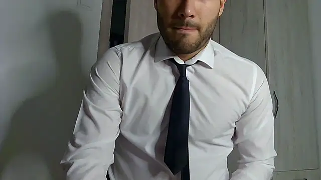 Justynn1 online show from March 2, 5:44 am