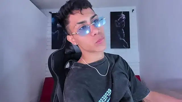 AlanNaughty online show from January 2, 9:18 pm