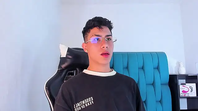 AlanNaughty online show from February 28, 8:50 pm