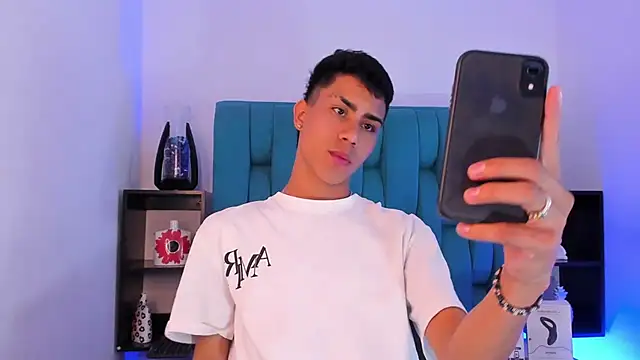 AlanNaughty online show from December 21, 8:32 pm