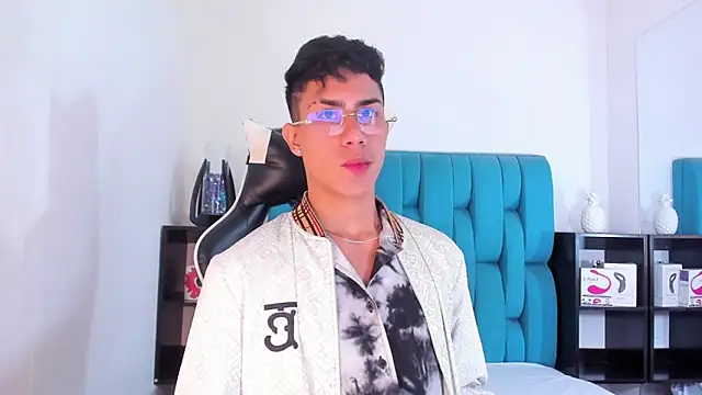 AlanNaughty online show from March 14, 7:55 pm