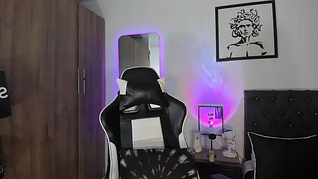 AlanNaughty online show from January 13, 1:32 am