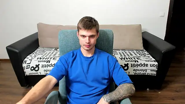 maks wolfis online show from December 12, 9:26 pm