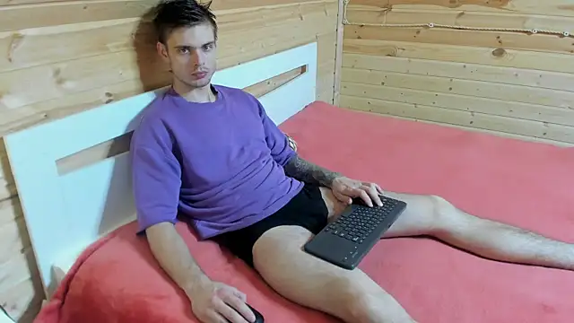 maks wolfis online show from March 15, 4:10 pm