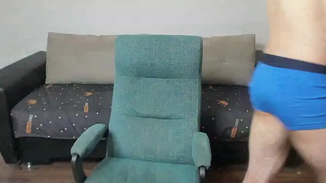 maks wolfis online show from March 6, 4:17 pm