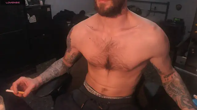 SexxxyLouis online show from November 28, 8:11 pm