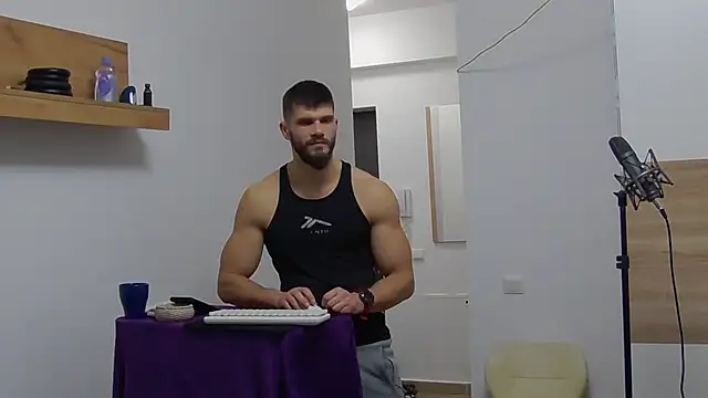 MauroTwin online show from February 12, 5:48 pm