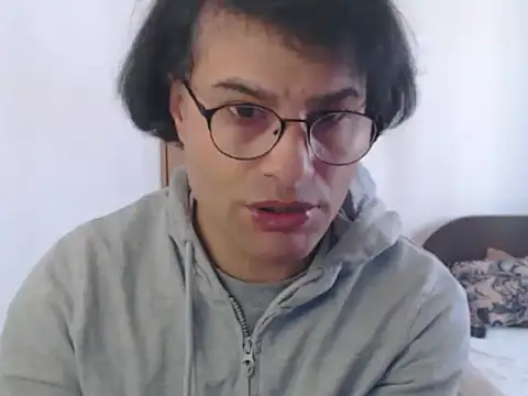 wildpussycat23 online show from February 25, 1:45 pm