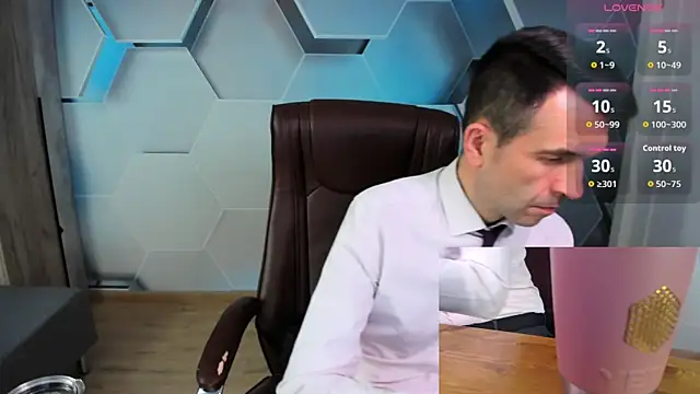 SteveTiger online show from March 23, 12:00 pm