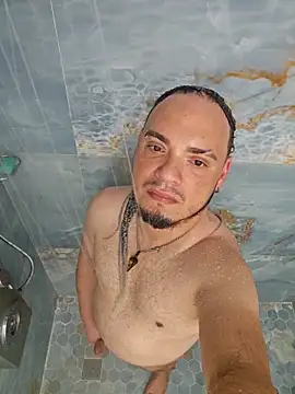 latinoflpr online show from March 15, 12:29 am