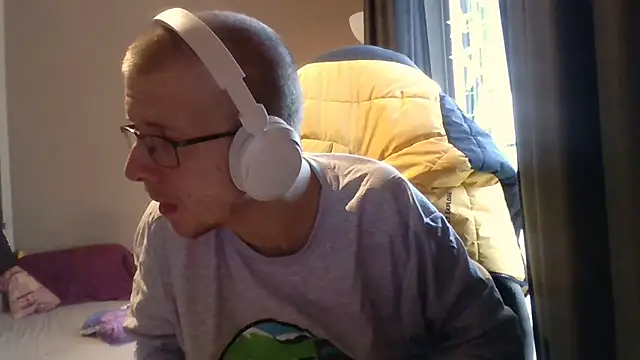 David250692 online show from November 27, 9:35 am