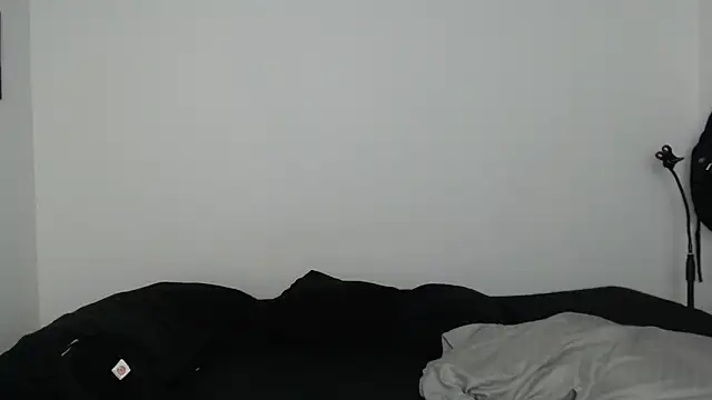 stevenosori online show from December 4, 3:46 am