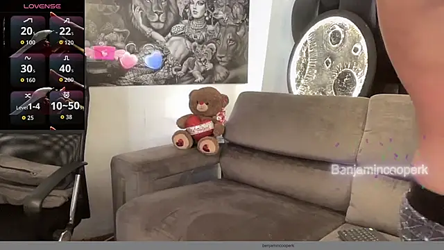 BenjaminCooperk online show from October 22, 4:21 pm